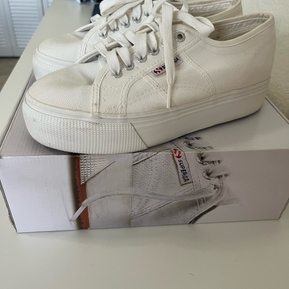 Superga Women's Classic White Platform Sneakers - Picture 7 of 12